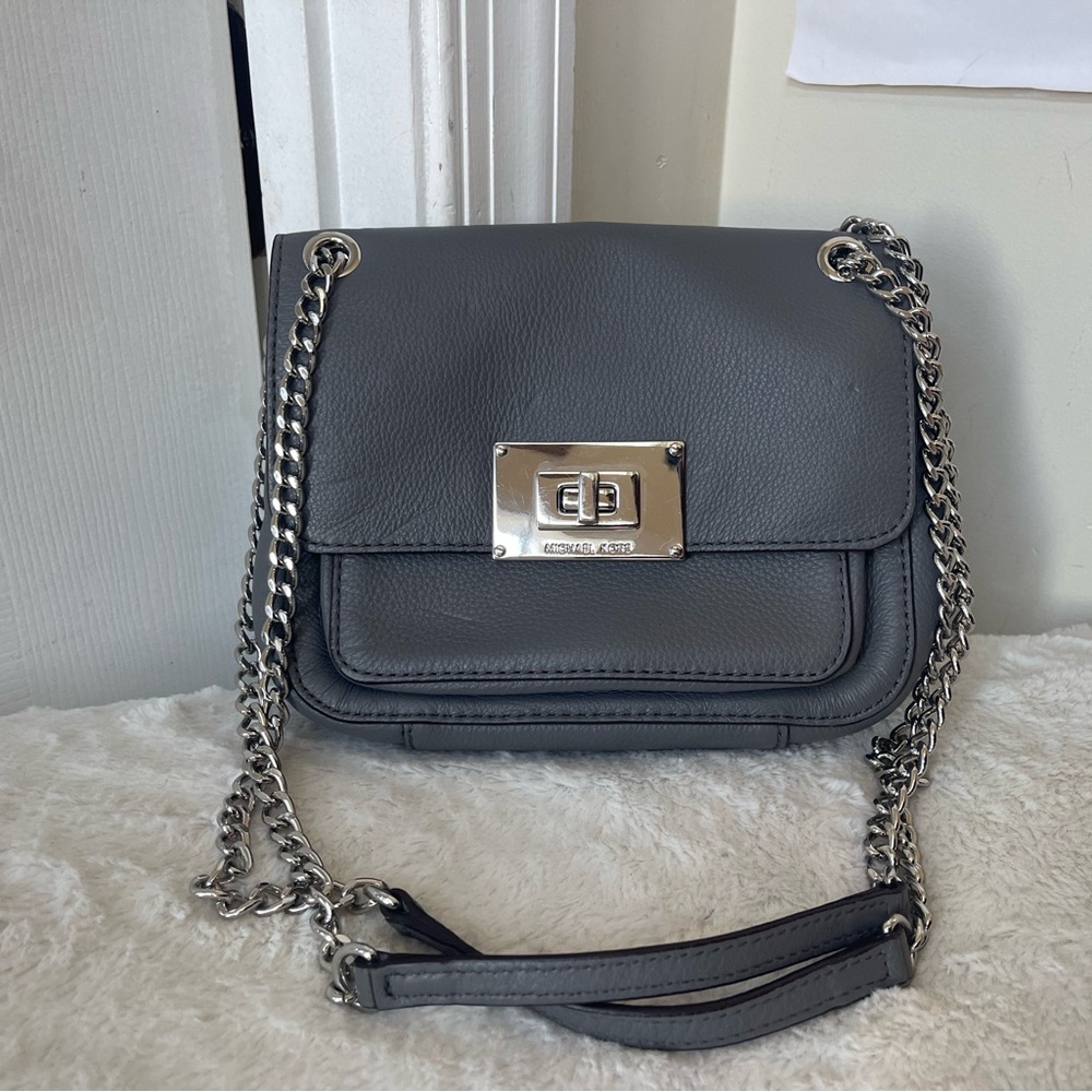 Michael Kors leather bag EUC